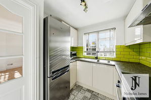 Photo 16- click for photo gallery